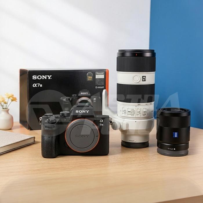 Sony A7iii Body + Sony 70-200mm F4 G OSS + FE 55mm F1.8 · 2